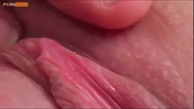 ویدیو کلوزآپ از یک کص دختر تینیجر و باکره